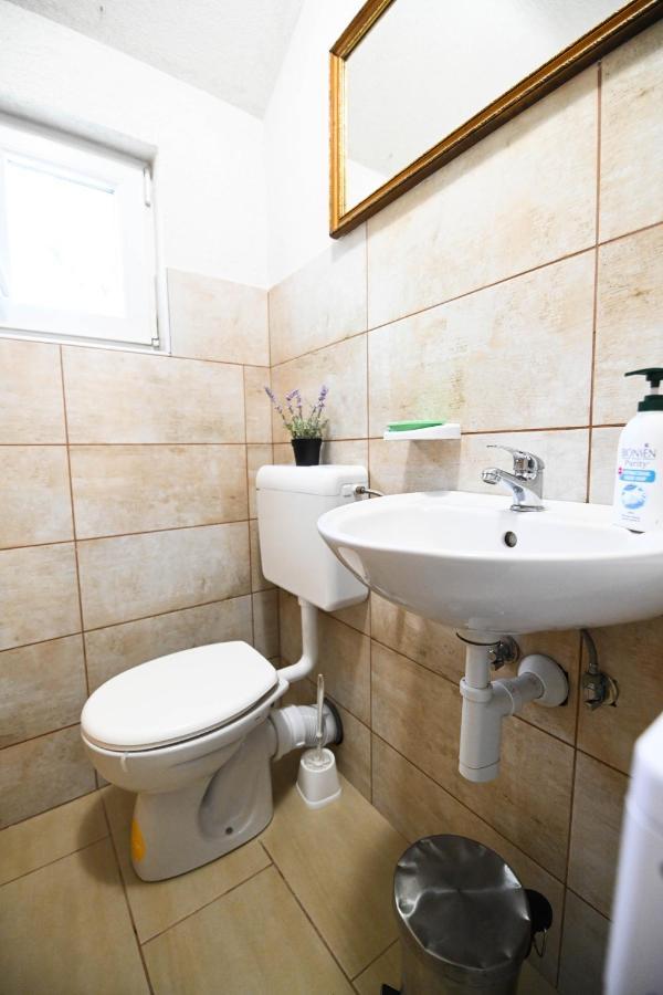 Holiday Home Donji Lepuri Lisicici Ngoại thất bức ảnh