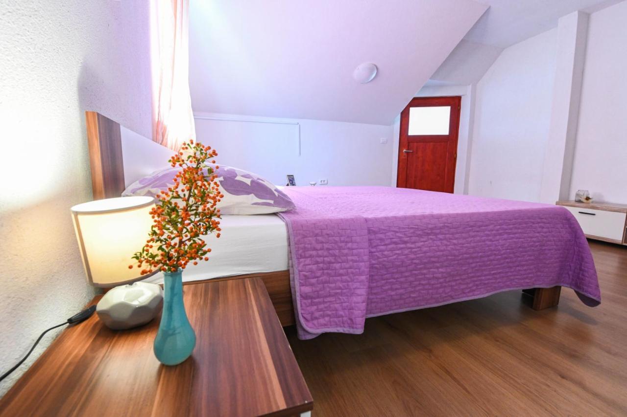 Holiday Home Donji Lepuri Lisicici Ngoại thất bức ảnh