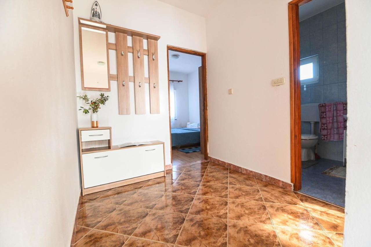 Holiday Home Donji Lepuri Lisicici Ngoại thất bức ảnh