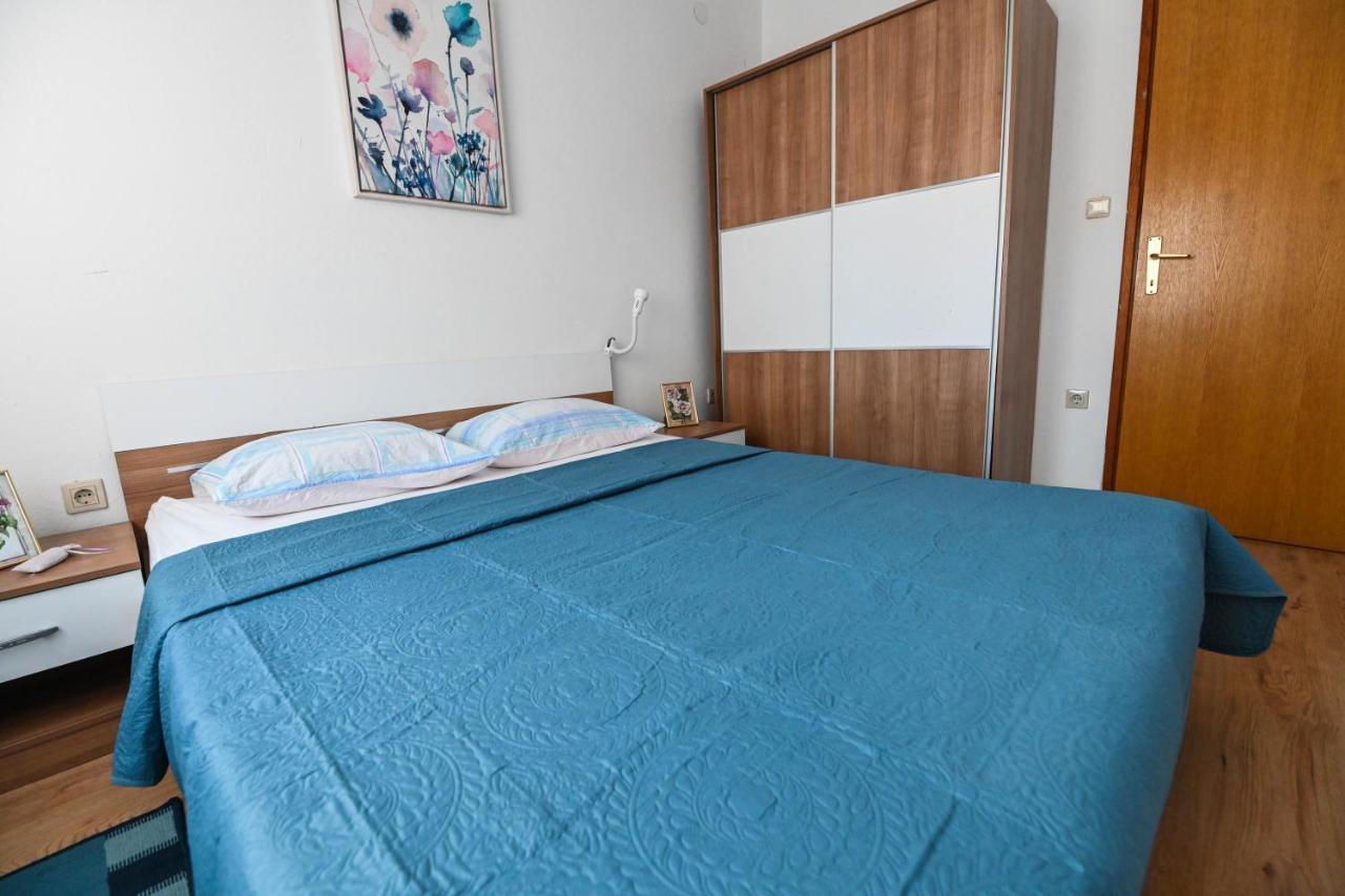 Holiday Home Donji Lepuri Lisicici Ngoại thất bức ảnh
