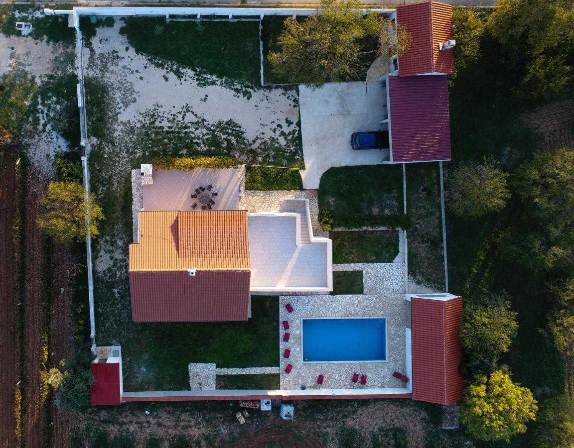 Holiday Home Donji Lepuri Lisicici Ngoại thất bức ảnh