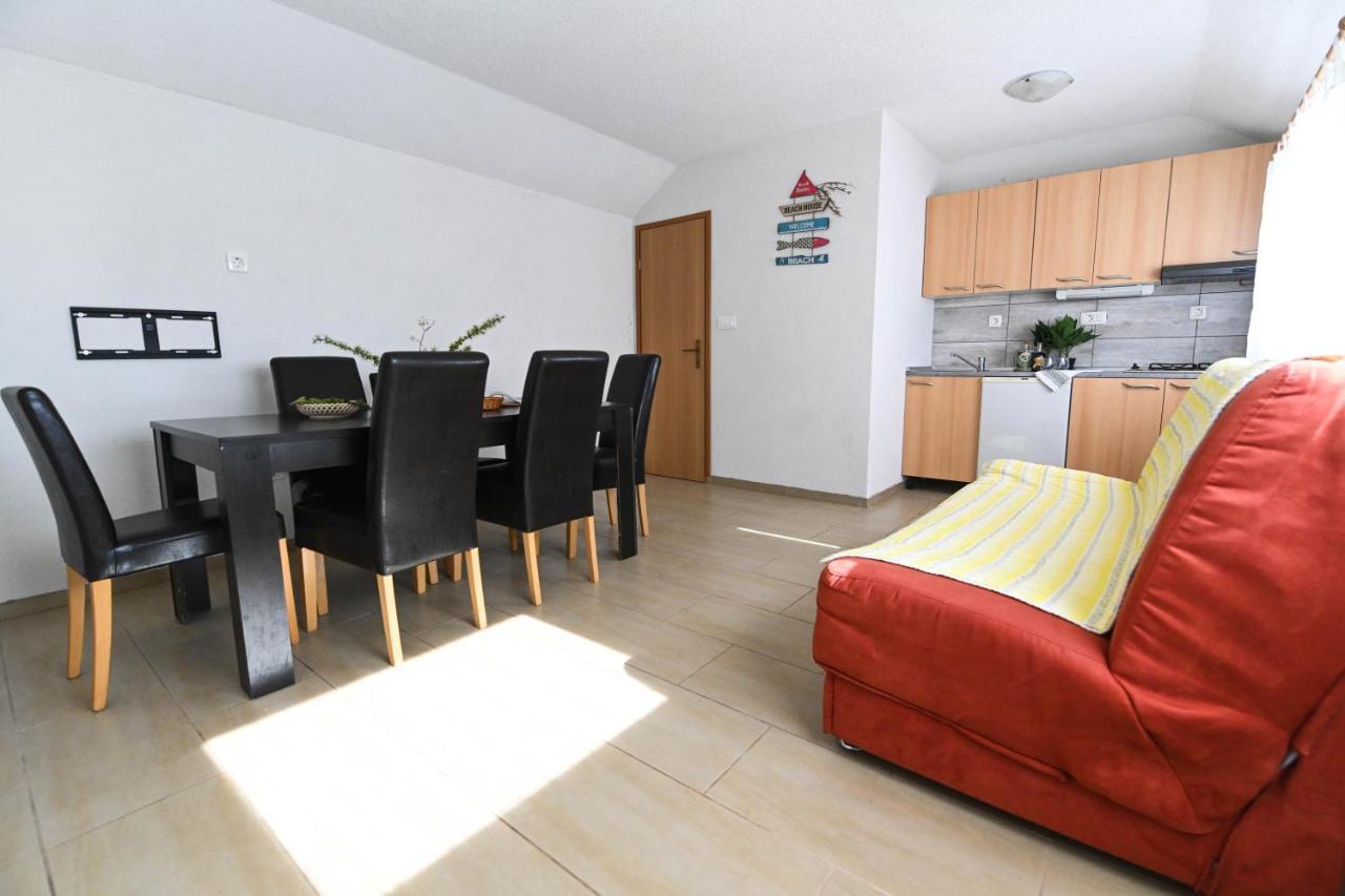 Holiday Home Donji Lepuri Lisicici Ngoại thất bức ảnh